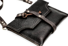 Load image into Gallery viewer, Divina Denuevo Bag- Mayfair Purse- two colors