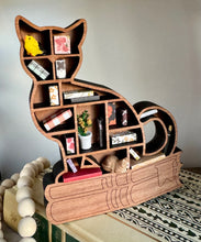 Load image into Gallery viewer, Mini bookshelf- Cat with yellow bird