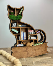 Load image into Gallery viewer, Mini bookshelf- Cat with greenery