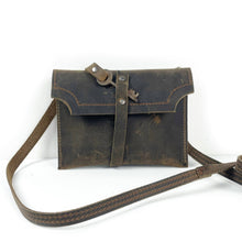 Load image into Gallery viewer, Divina Denuevo Bag- Mayfair Purse- two colors