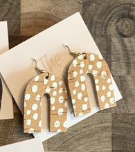 Load image into Gallery viewer, The Mary- Available in 5 prints