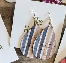 Load image into Gallery viewer, The Henrietta- Available in 5 prints