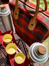 Load image into Gallery viewer, Vintage lunch kit