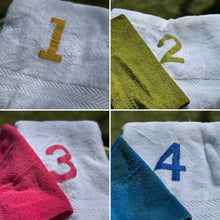 Load image into Gallery viewer, Vintage Abercrombie Bath Towel Set
