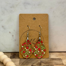 Load image into Gallery viewer, Strawberries on the vine earrings

