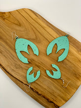 Load image into Gallery viewer, Speckled Eggs- earrings
