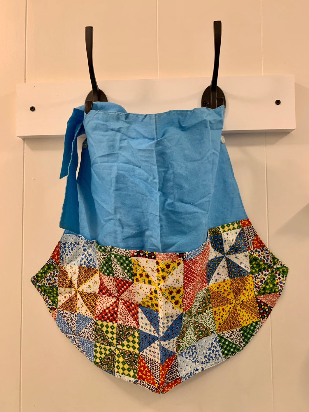 Vintage half apron- blue and quilted print