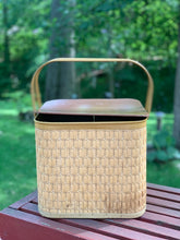 Load image into Gallery viewer, Vintage Redmon picnic basket
