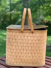 Load image into Gallery viewer, Vintage Redmon picnic basket
