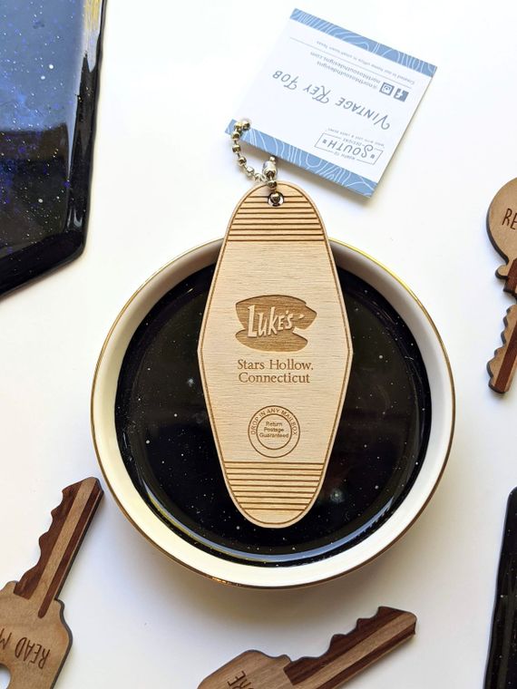 Gilmore Girls Vintage Hotel Keychain - Two choices available